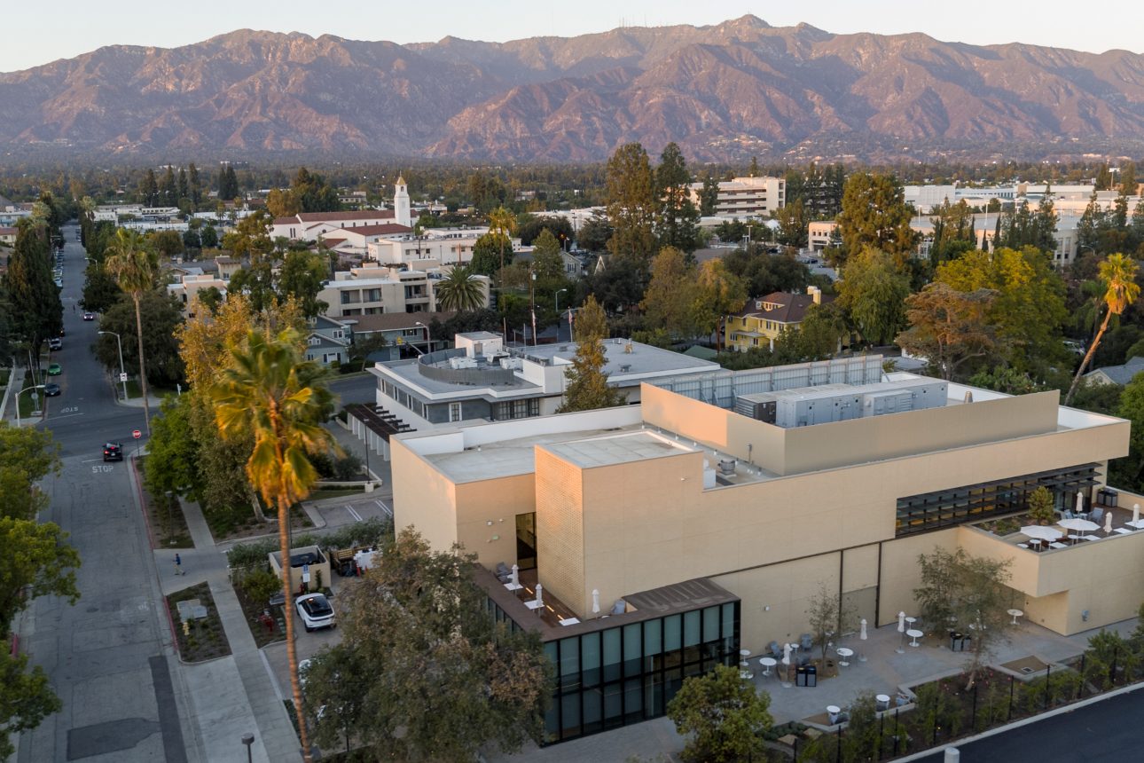Caltech and Amazon team up to build a new Center for Quantum Computing