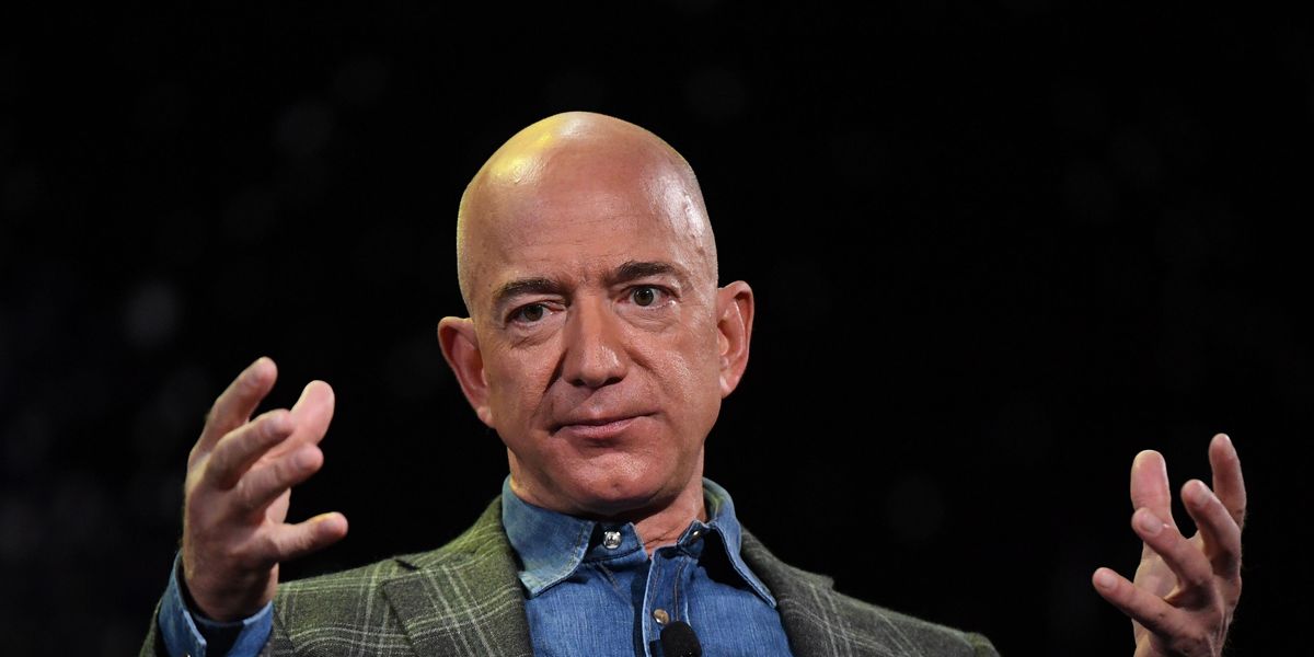 Jeff Bezos’ Blue Origin Hires Lobbyist Connected To Obama Administration 