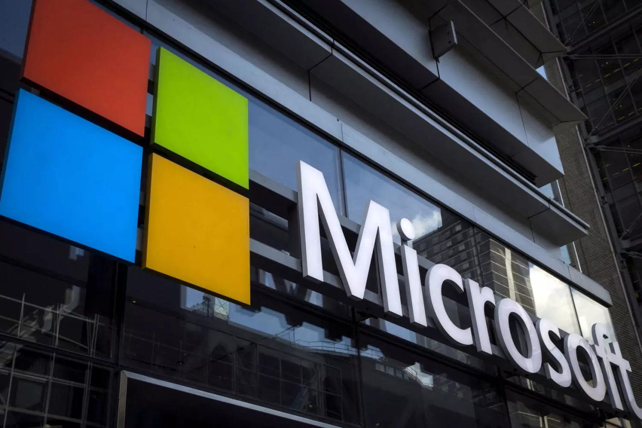 Microsoft gives away “$400m in cloud support” to Ukraine