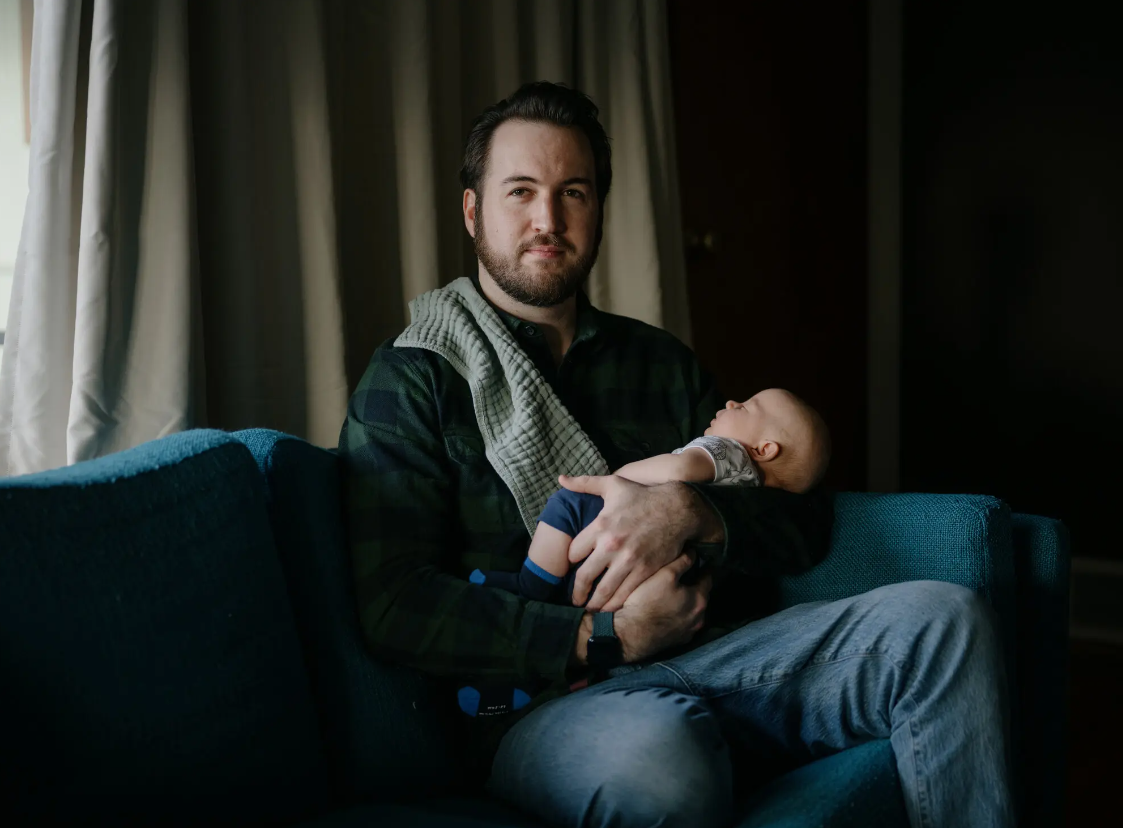 The Consequences of the Lay Off Trend: Losing Your Job During Fatherhood