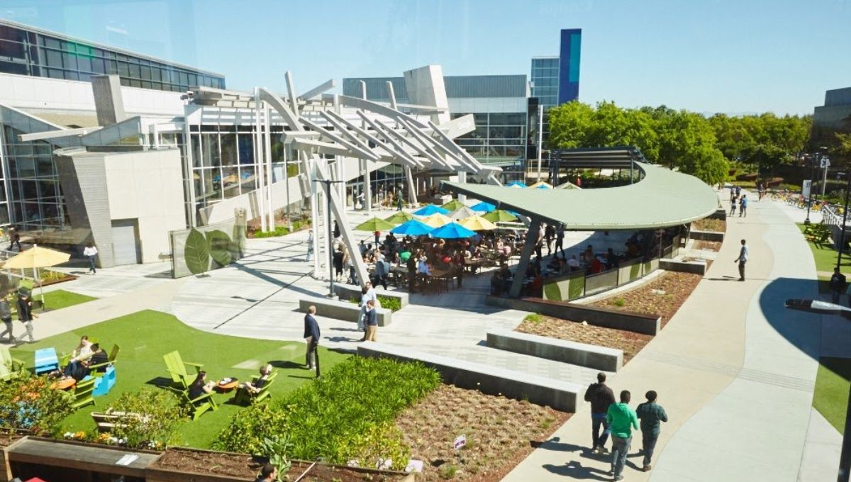 Google Parent Alphabet Tops $400bn in Annual Revenue as AI and Cloud Drive Growth
